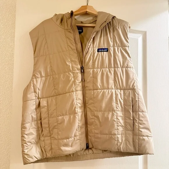 W’s XL Light Gust Hooded Vest- Patagonia - Picture 1 of 5